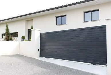 Vente, installation et pose de portails aluminium La Toulousaine en Bretagne